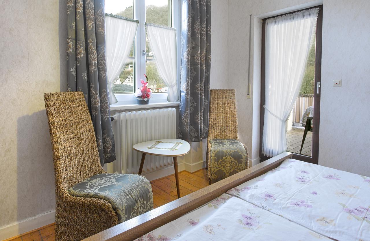 Pension Haus am Walde Brodenbach, Mosel Exterior foto